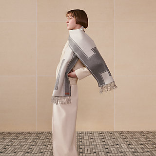 直営店買付☆【HERMES】Casaque Porte-Clefsスカーフ W) Hermes Casaque Porte-Clefs Muffler Camel Blanc / 100